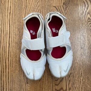 Vintage Nike Air Rift Split Toe Sneakers Women’s 8
